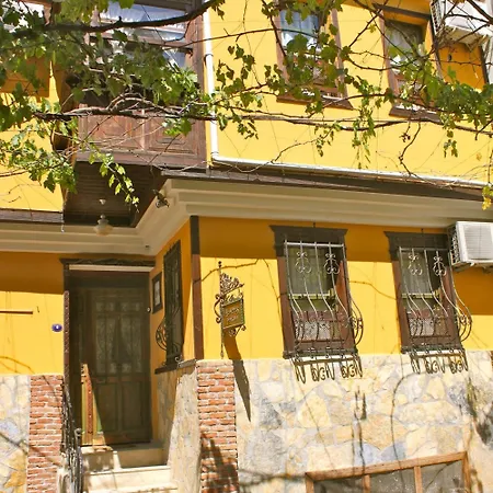 霍梅罗斯膳食公寓及宾馆 *