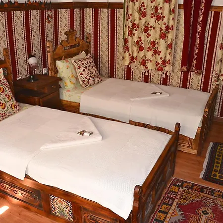 霍梅罗斯膳食公寓及宾馆