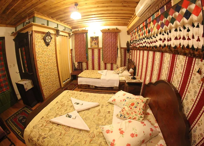 Homeros & Vendégház