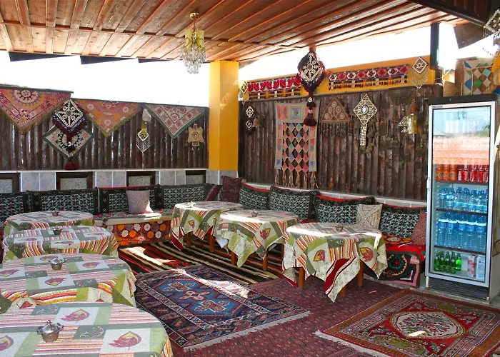 Homeros & Vendégház *